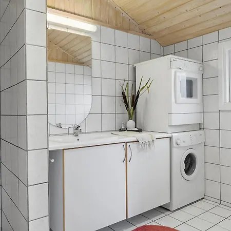 4 Bedroom Stunning In Holiday home