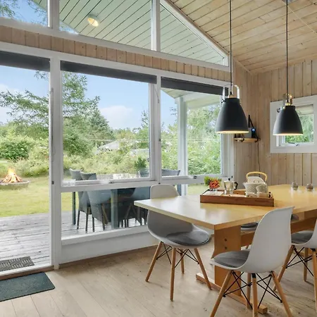 4 Bedroom Stunning In *